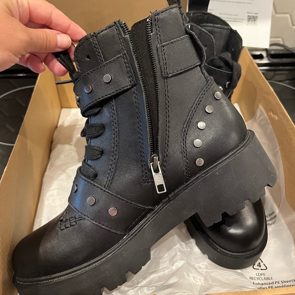 SOLD - New in box UGG Leather chunky boots - Picture 2 of 4